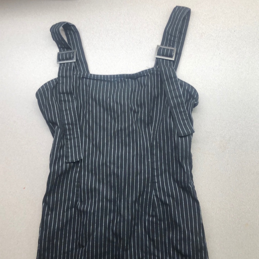 Black and white bodycon dress